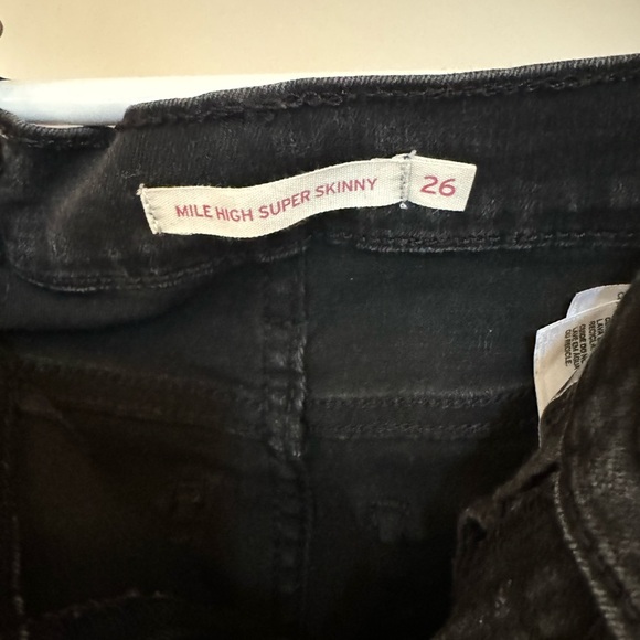Levi’s Mile High Super Skinny Distressed Jeans - Picture 2 of 4